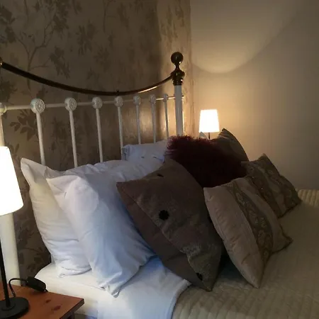 Hillcrest Gæstehus 4*