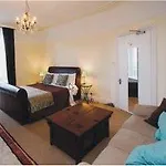 Guest house Hillcrest Whitby